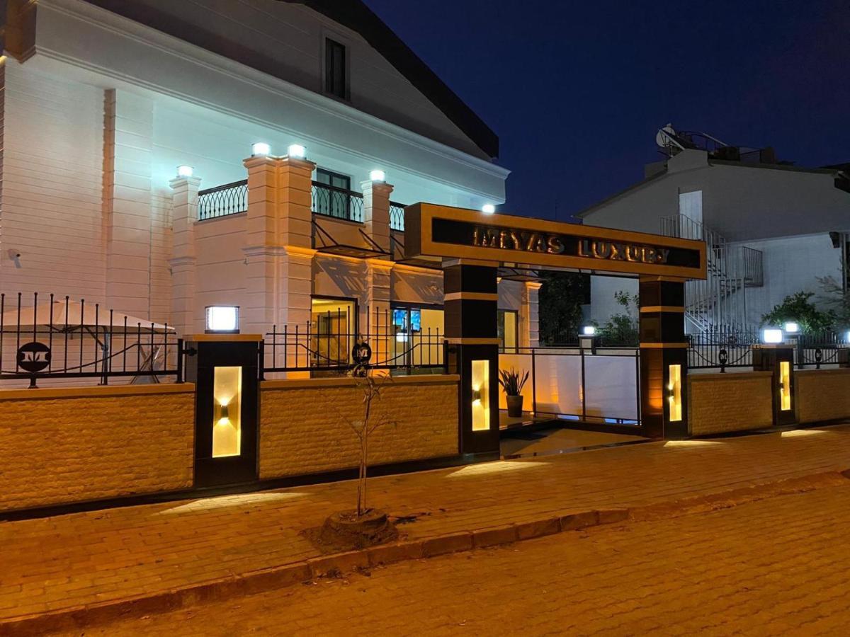 Miyas Luxury Hotel كمر المظهر الخارجي الصورة