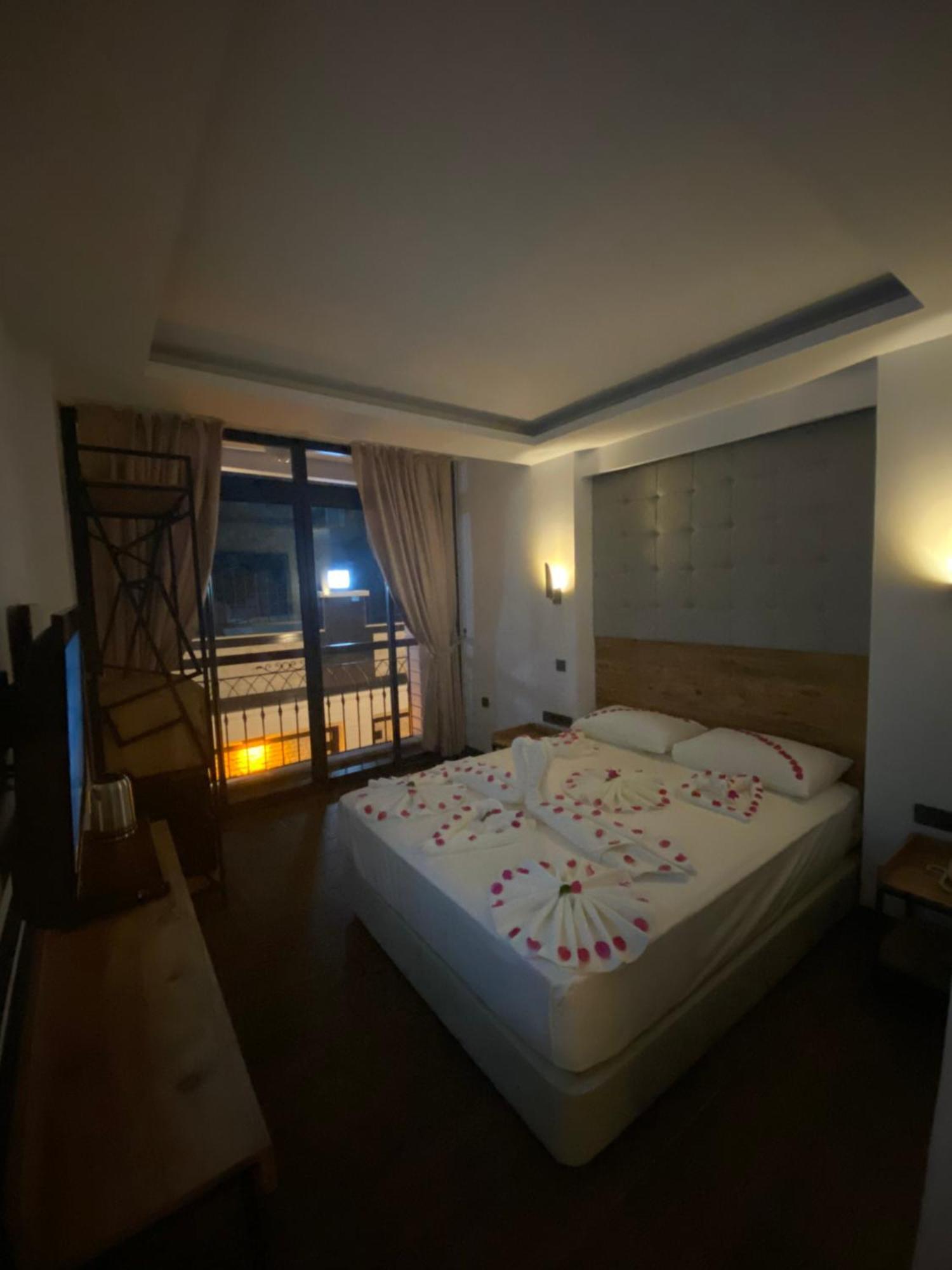 Miyas Luxury Hotel كمر المظهر الخارجي الصورة