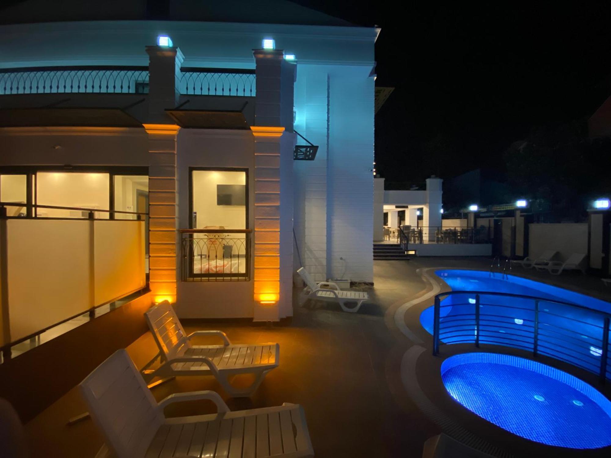 Miyas Luxury Hotel كمر المظهر الخارجي الصورة