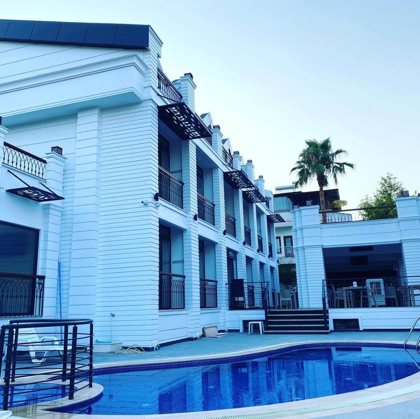 Miyas Luxury Hotel كمر المظهر الخارجي الصورة